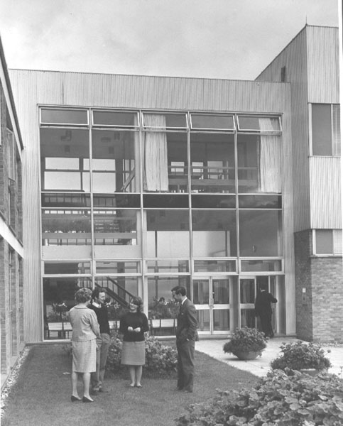 Barbara Stokoe, Paul Bryant, ?, Bart Fossey